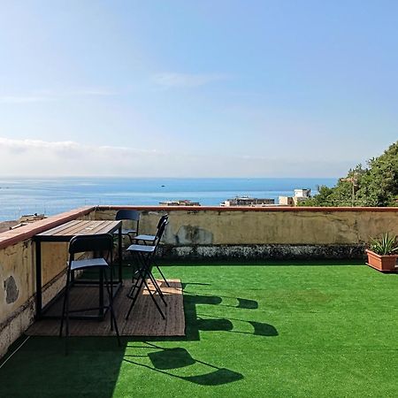 Mungi Bay, Flat With Sea View Roof Top Terrace Giardini-Naxos Exterior foto