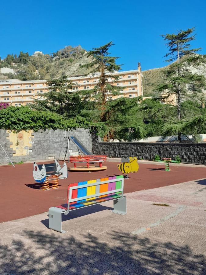 Mungi Bay, Flat With Sea View Roof Top Terrace Giardini-Naxos Exterior foto