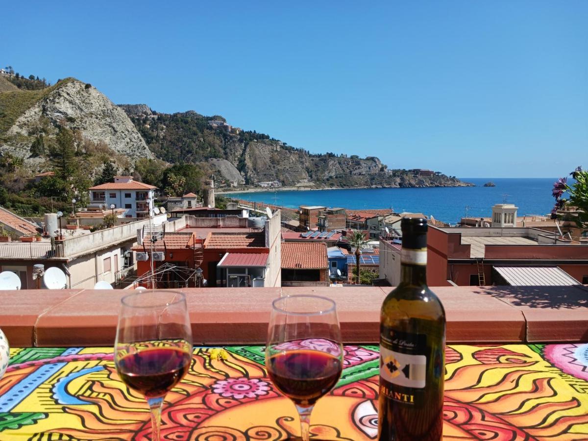 Mungi Bay, Flat With Sea View Roof Top Terrace Giardini-Naxos Exterior foto