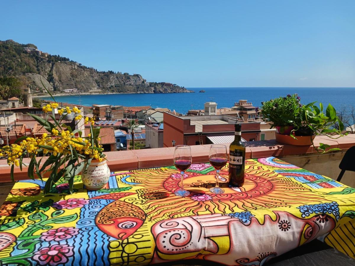 Mungi Bay, Flat With Sea View Roof Top Terrace Giardini-Naxos Exterior foto