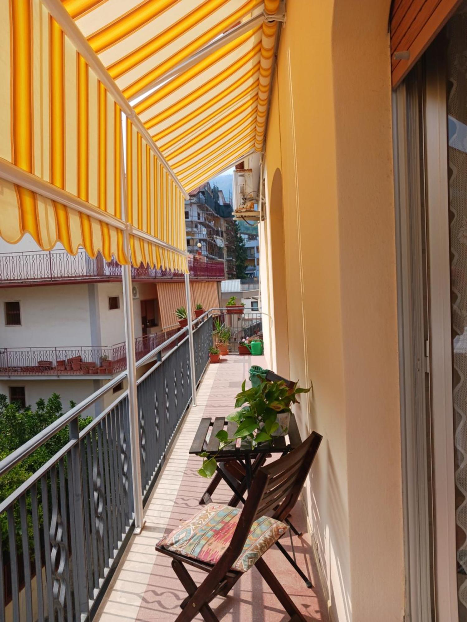 Mungi Bay, Flat With Sea View Roof Top Terrace Giardini-Naxos Exterior foto