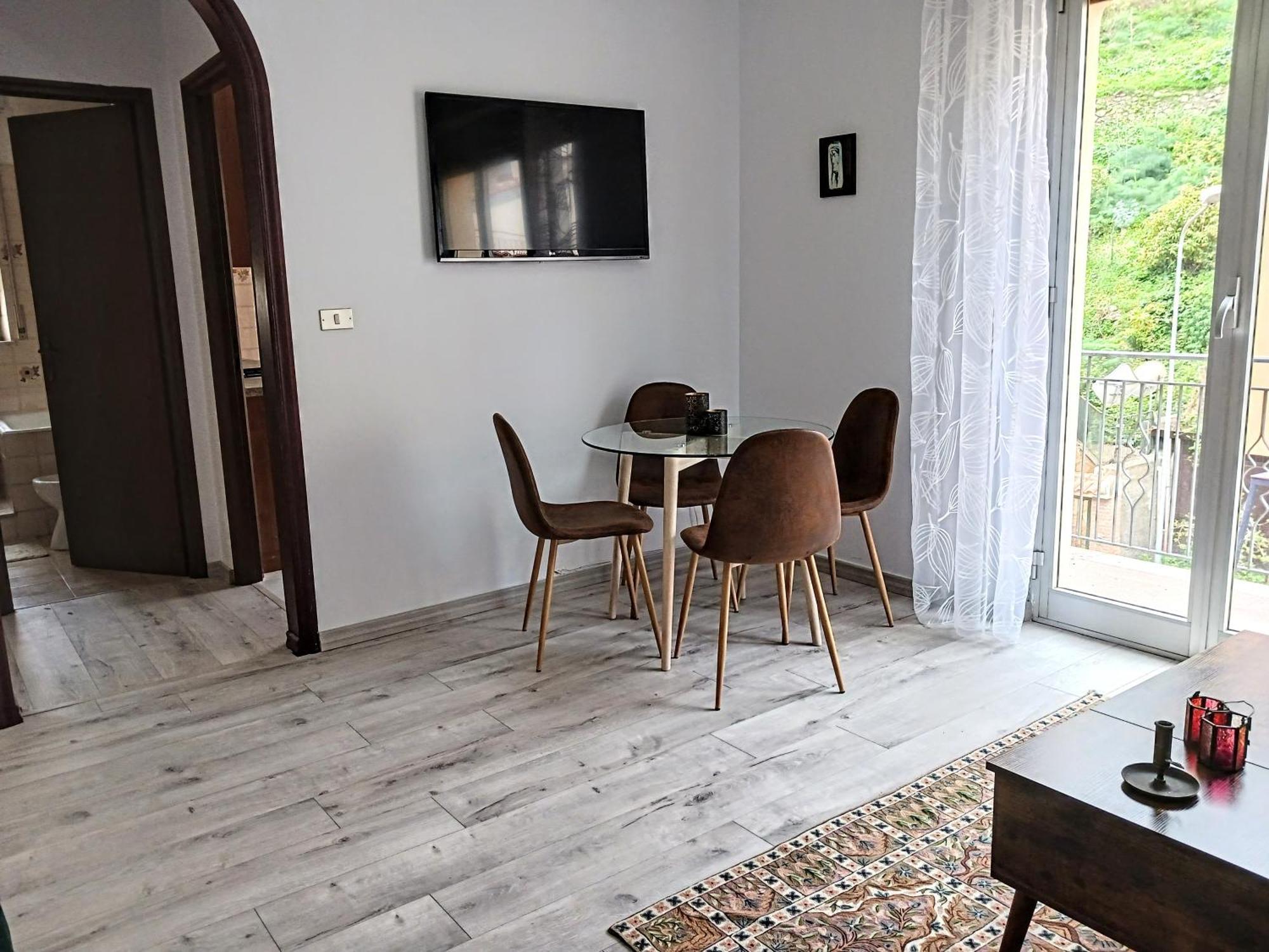 Mungi Bay, Flat With Sea View Roof Top Terrace Giardini-Naxos Zimmer foto